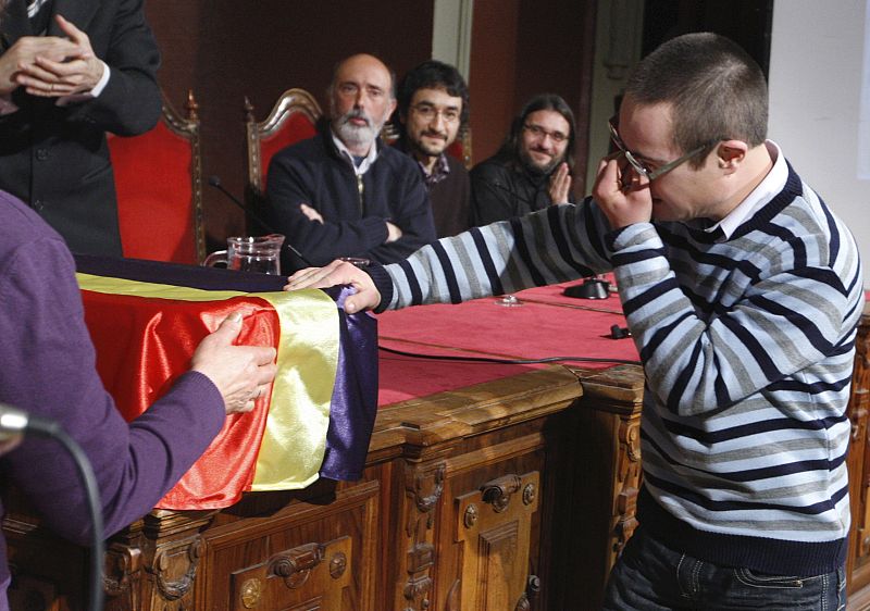 ENTREGA DE LOS RESTOS DE LOS 15 PRESOS ENTERRADOS EN VALDENOCEDA (BURGOS)