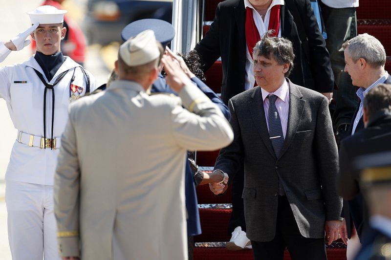 El primer ministro checo, Jan Fischer, ha llegado este mediodía a Washington después de haber recibido a Obama y Medvedev la semana pasada.