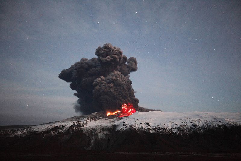 Lava flows from a volcano in Eyjafjallajokul