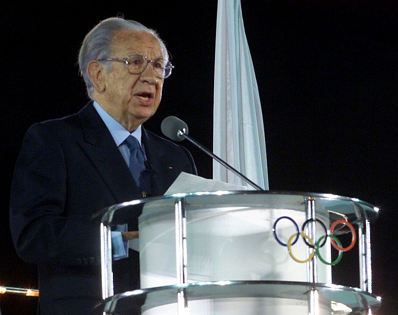 Como presidente del COI,Juan Antonio Samaranch, era el encargado de inaugurar y clausurar los Juegos Olímpicos.