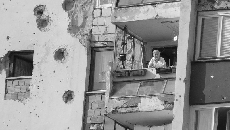 2010. Fachadas tiroteadas en Sarajevo