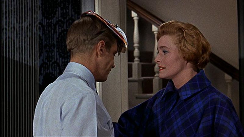 Patricia Neal, en un fotograma de 'Desayuno con diamantes'