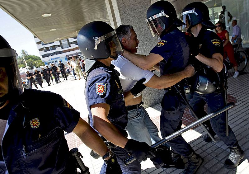 Detención de un manifestante