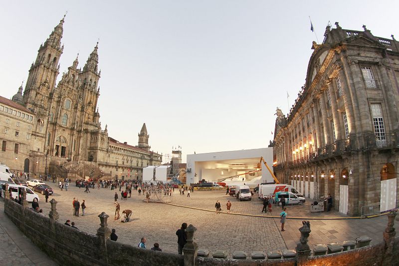PREPARATIVOS PARA LA VISITA DEL PAPA A SANTIAGO DE COMPOSTELA
