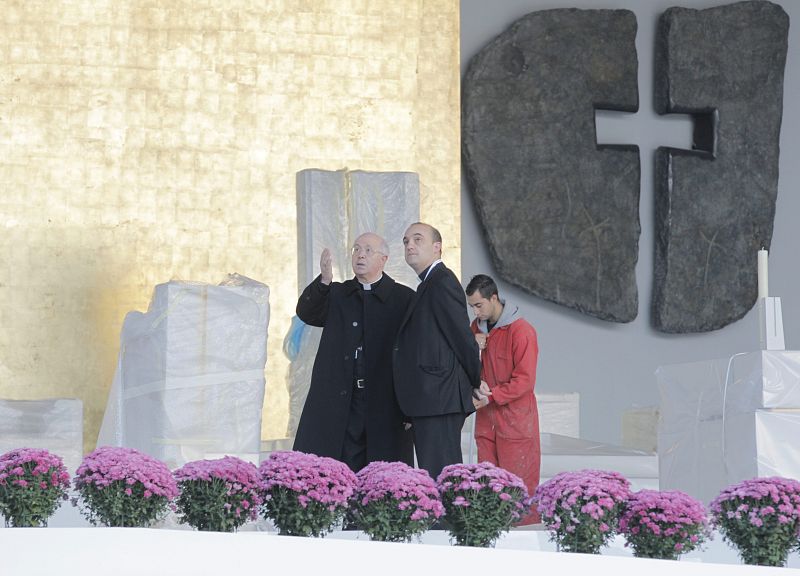 PREPARATIVOS PARA LA VISITA DEL PAPA A SANTIAGO DE COMPOSTELA