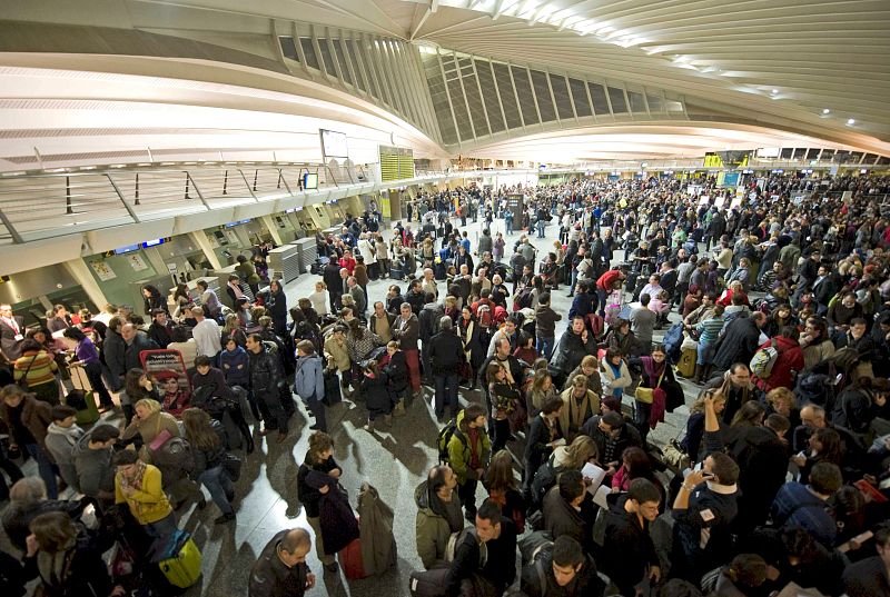 CIERRE DE AEROPUERTOS ESPAÑOLES
