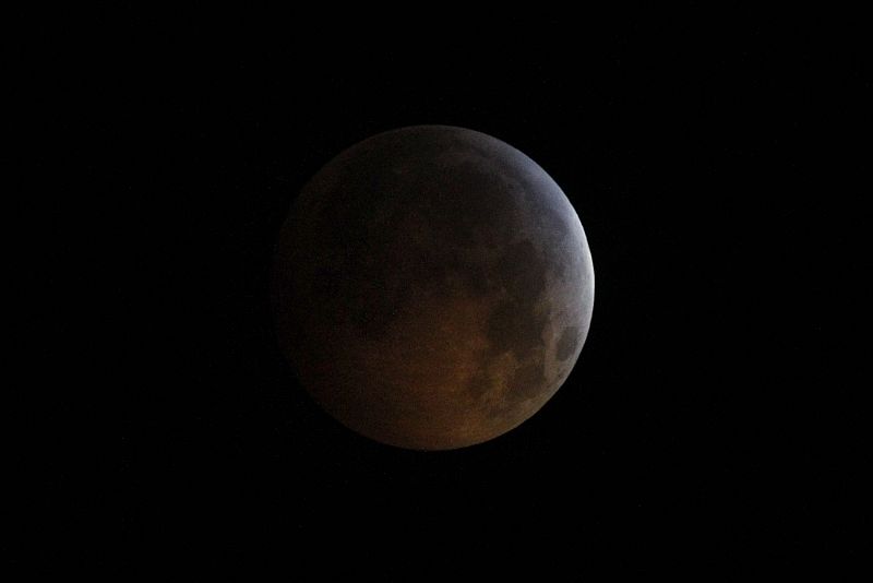 Eclipse lunar