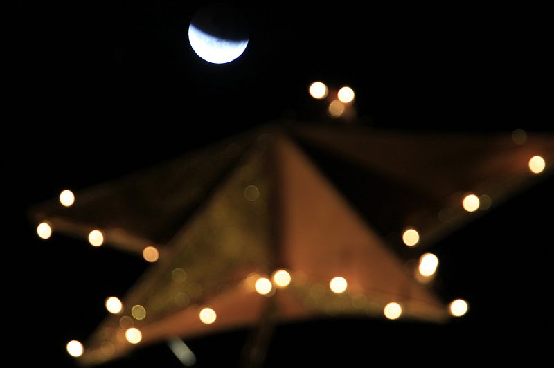 Eclipse lunar