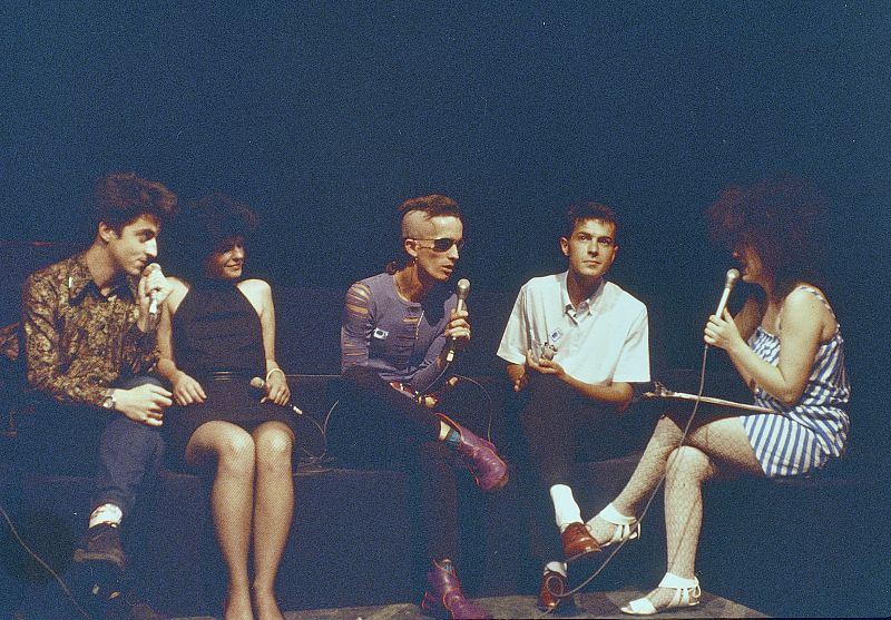 Los Monaguillosh y Luis Auserón