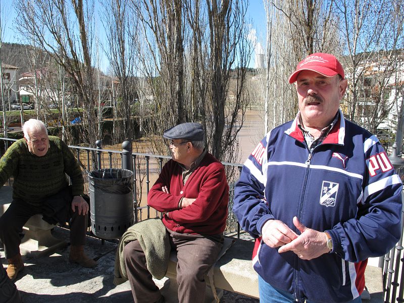 Antonio, a la derecha, es de la pocos que reconoce en Trillo abiertamente que no le gusta la central.