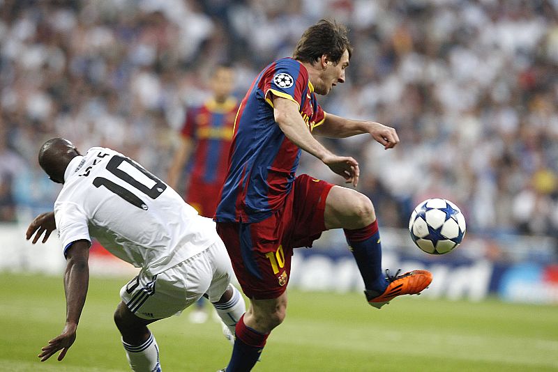REAL MADRID - F. C. BARCELONA