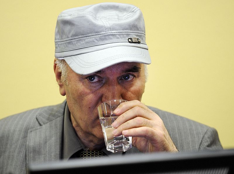 Mladic comparece en La Haya