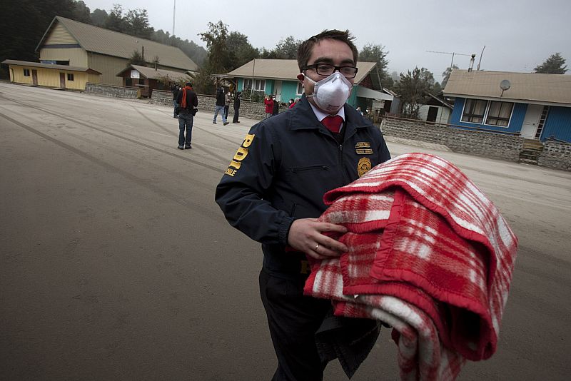 EL GOBIERNO CHILENO IMPIDE EL RETORNO DE LOS EVACUADOS POR ERUPCIÓN VOLCÁNICA