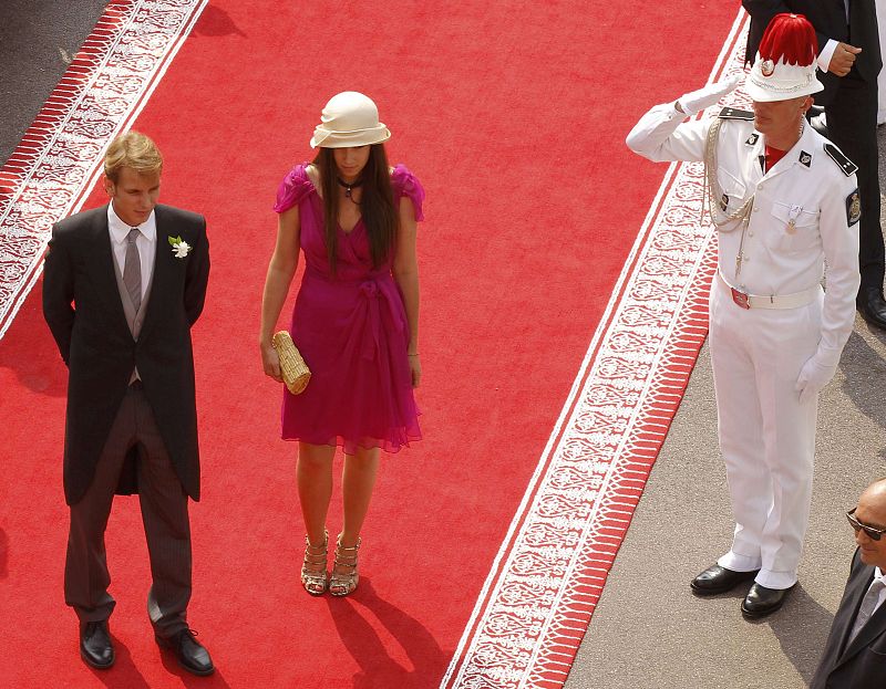 Andrea Casiraghi, hijo de Carolina de Mónaco, junto a su novia Tatiana Santodomingo.