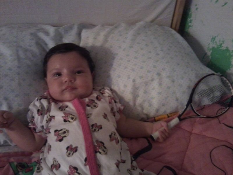 Mirad si es guapa mi enana, mañana hace cuatro meses