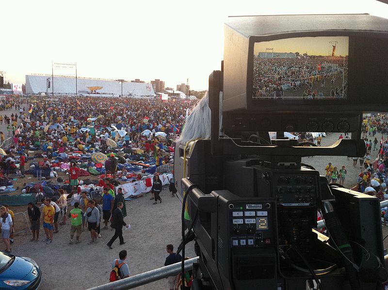 Amanece en Cuatro Vientos en la última jornada de la JMJ 2011
