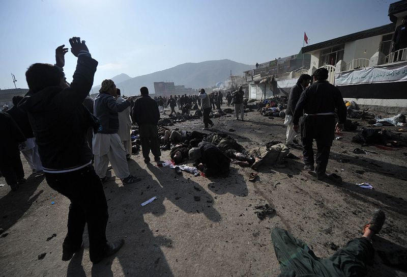 Al menos una treintena de muertos en Kabul