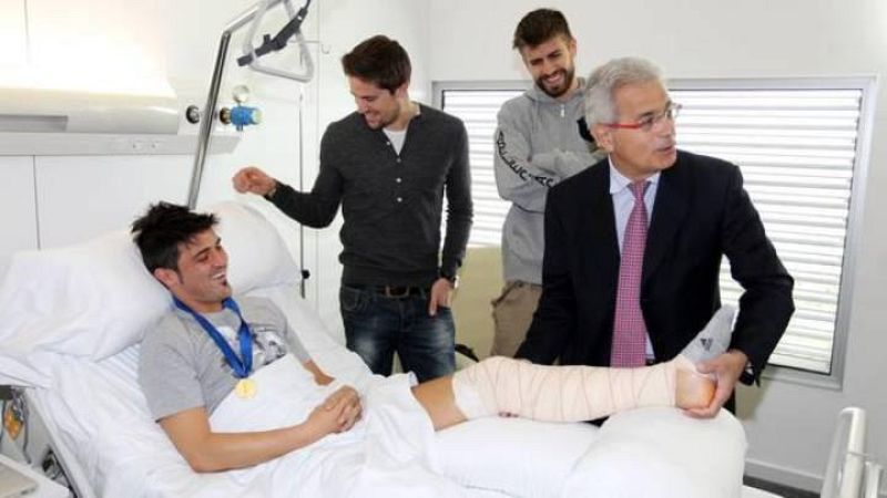 Villa recibe visitas en el hospital