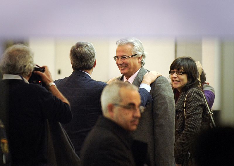 Garzón ha estado arropado a su llegada al Tribunal Supremo para un segundo juicio en menos de una semana