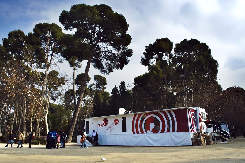 Camión en el parque Abelardo Sánchez.