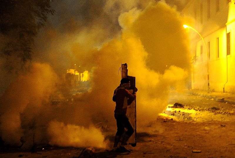 ENFRENTAMIENTOS EN EL CAIRO DESPUÉS DE DISTURBIOS EN PARTIDO DE FÚTBOL
