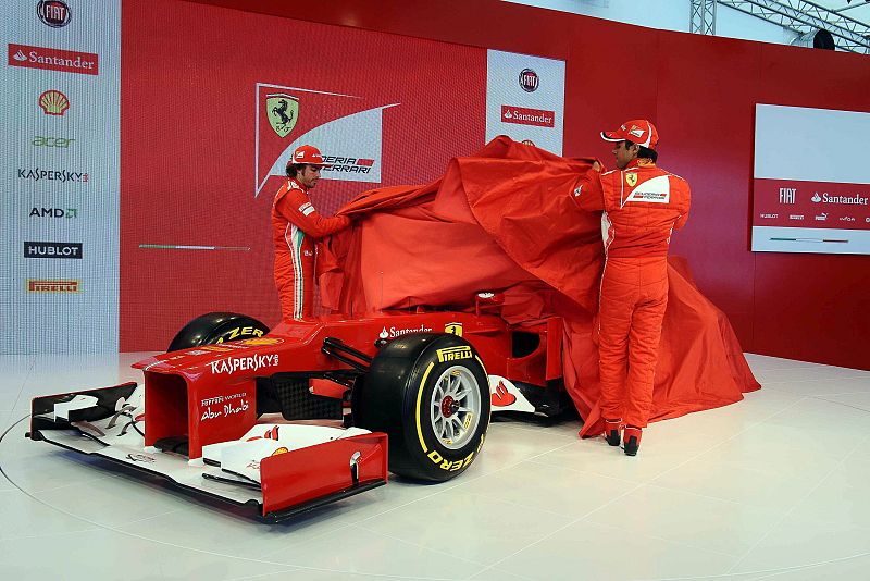 Alonso y Massa destapan el nuevo F2012 de Ferrari