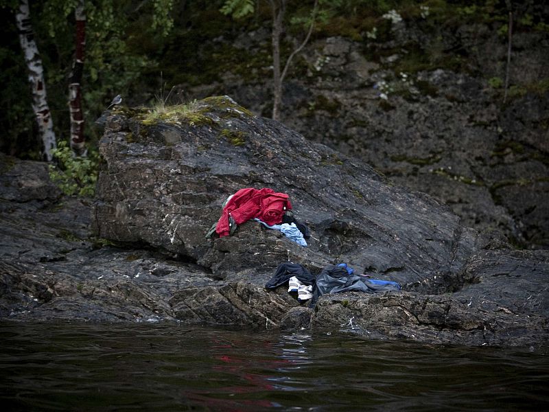 Niclas Hammerstrom of Sweden has won the second prize Spot News Stories with the series "Utoya"