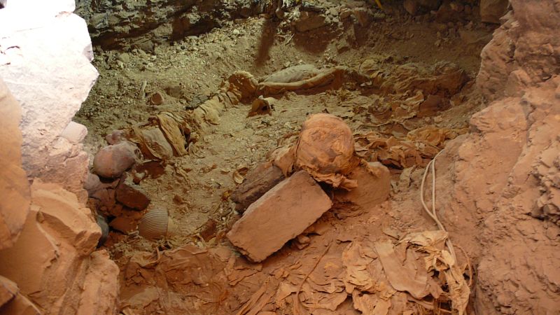 Un pequeño trozo de cerámica puede terminar marcando el camino para descubrir una nueva tumba con un gran tesoro, o con una interesante historia que nos ayude a comprender mejor su vida y sus costumbres
