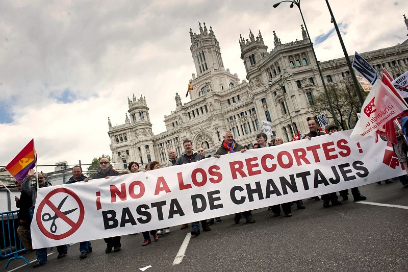 PROTESTA CONTRA LOS RECORTES DEL GOBIERNO