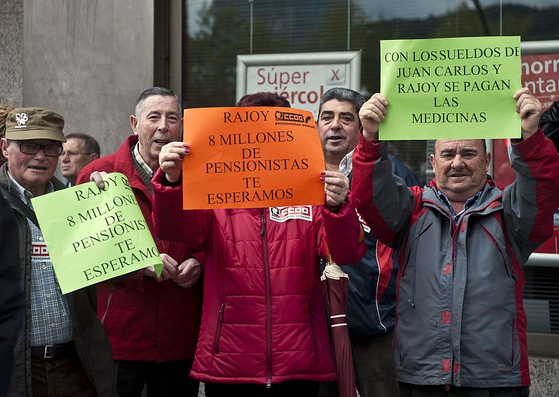 PROTESTA CONTRA LOS RECORTES DEL GOBIERNO