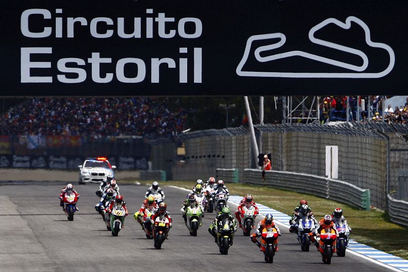 Imagen de la salida de la carrera de MotoGP del Gran Premio de Motociclismo de Portugal