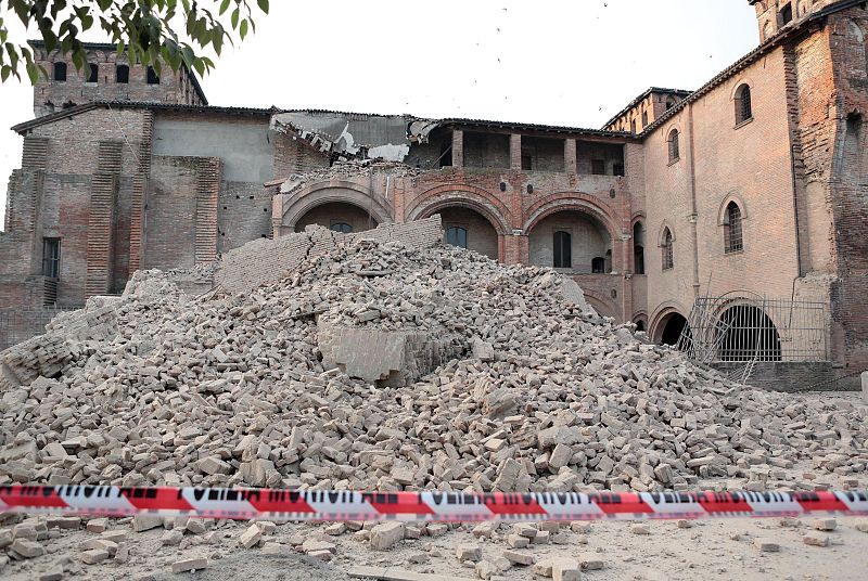 AL MENOS CUATRO PERSONAS MUERTAS EN EL NORTE DE ITALIA POR EL TERREMOTO