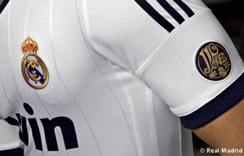 La elástica incluye un logo conmemorativo de los 110 años del Madrid