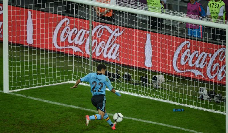 Navas entrando a portería para marcar el tanto del partido