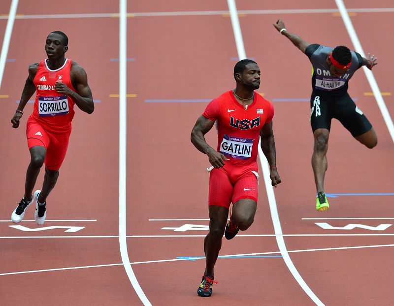 Justin Gatlin se impone sin problemas en su serie
