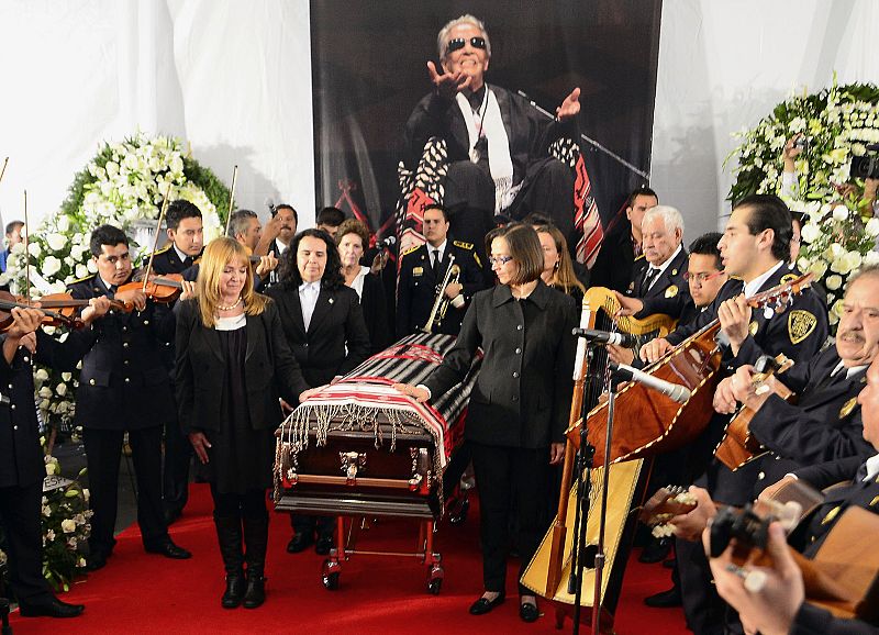 CHAVELA VARGAS DESPEDIDA