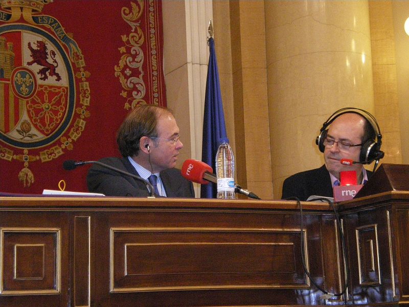 El presidente del Senado, Pío Garcia-Escudero, y Manolo HH.