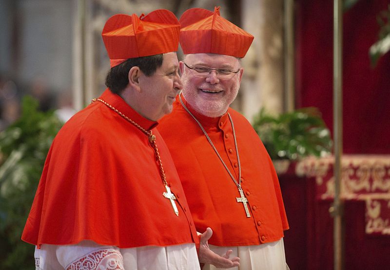 LOS CARDENALES CELEBRAN LA MISA VOTIVA "PRO ELIGENDO PONTIFICE", PREVIA AL COMIENZO DEL CÓNCLAVE