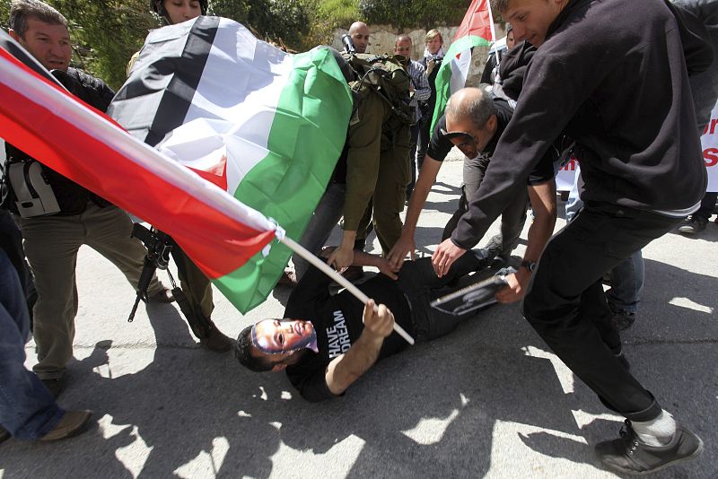Seis activistas pro palestinos han sido detenidos durante las protestas por la primera visita oficial del presidente Barack Obama a Israel