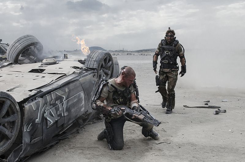 Matt Damon y Sharlto Copley son héroe y villano en 'Elysium'.