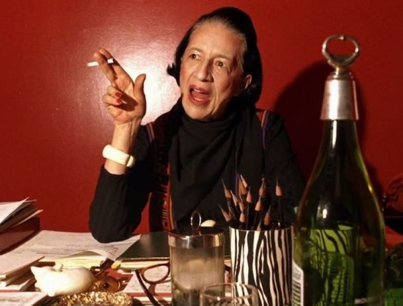 A través de las páginas de Harper's Bazaar y Vogue, los criterios de Vreeland marcarontendencia.