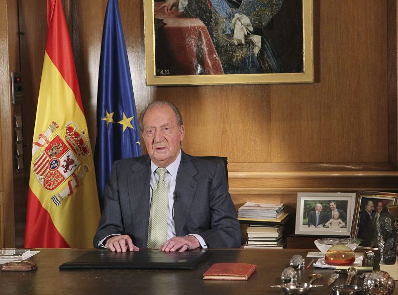 El rey explica los motivos de su abdicación en un mensaje a la nación