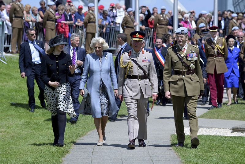 CARLOS Y CAMILLA ACUDEN A ACTOS POR ANIVERSARIO DEL DESEMBARCO DE NORMANDÍA