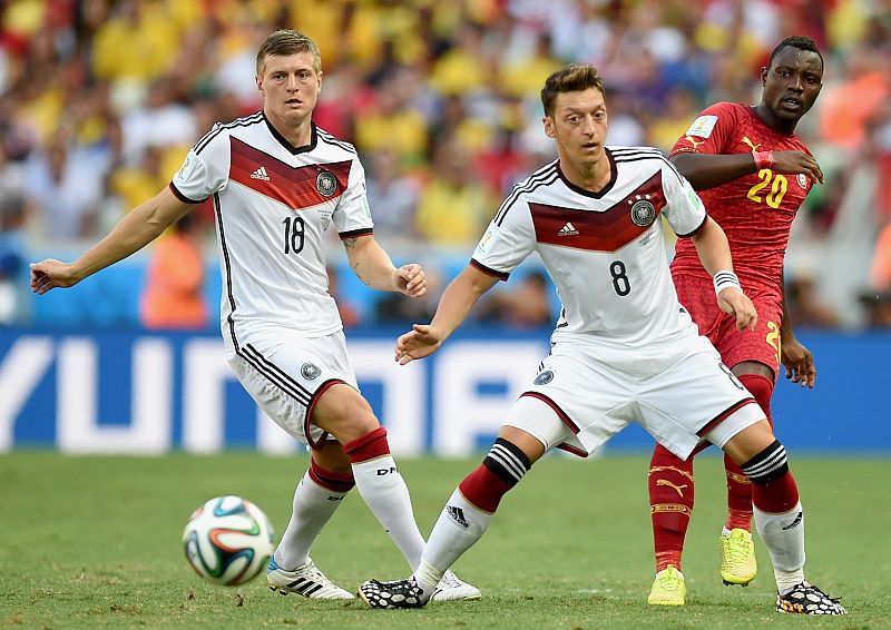 Mesut Özil, en un momento del partido ante Ghana