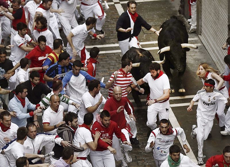 TERCER ENCIERRO CON TOROS DE LA GANADERÍA DE VICTORIANO DEL RÍO CORTÉS