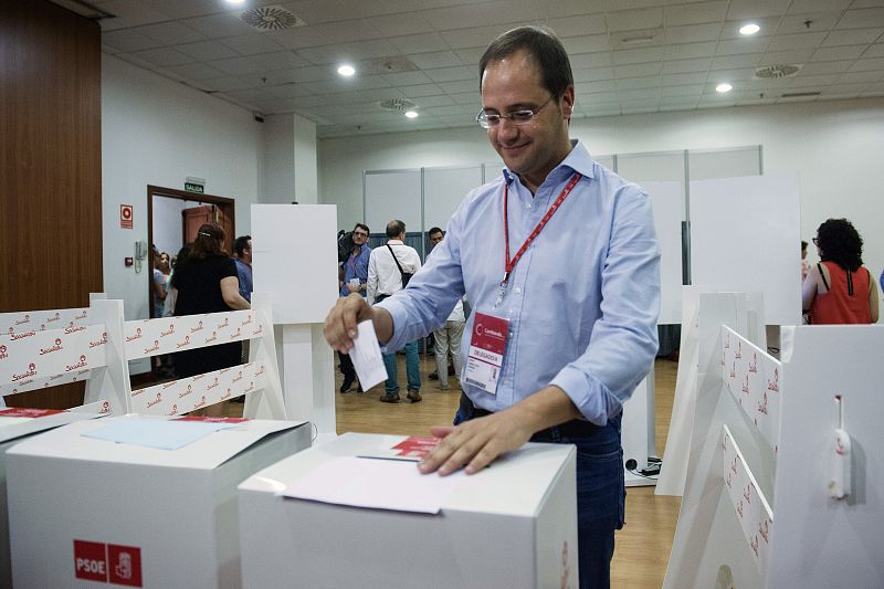 El secretario de Organización y Acción Electoral del PSOE, César Luena.