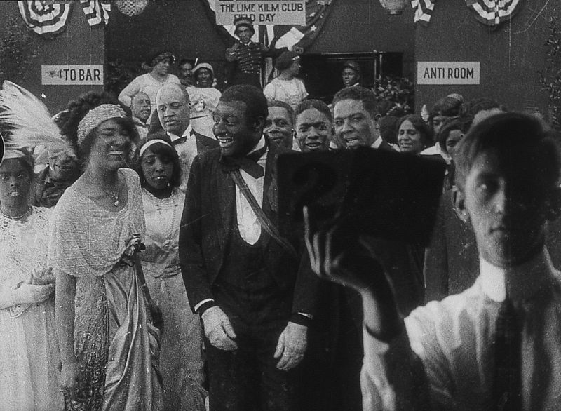 Foto del rodaje de "Bert Williams Lime Kiln Field Day Project", con Odessa Warren Grey y Bert Williams