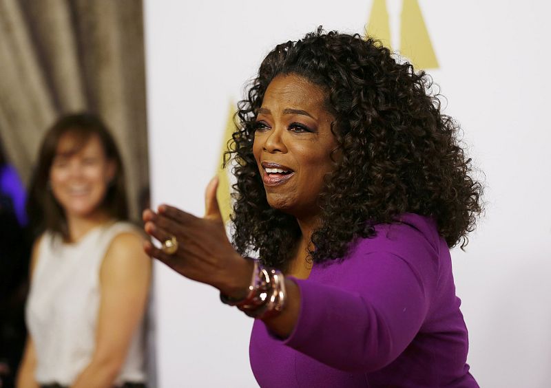 Oprah Winfrey, productora de 'Selma', nominada a mejor película, también se ha dejado ver en el almuerzo de los nominados a los Oscar 2015.