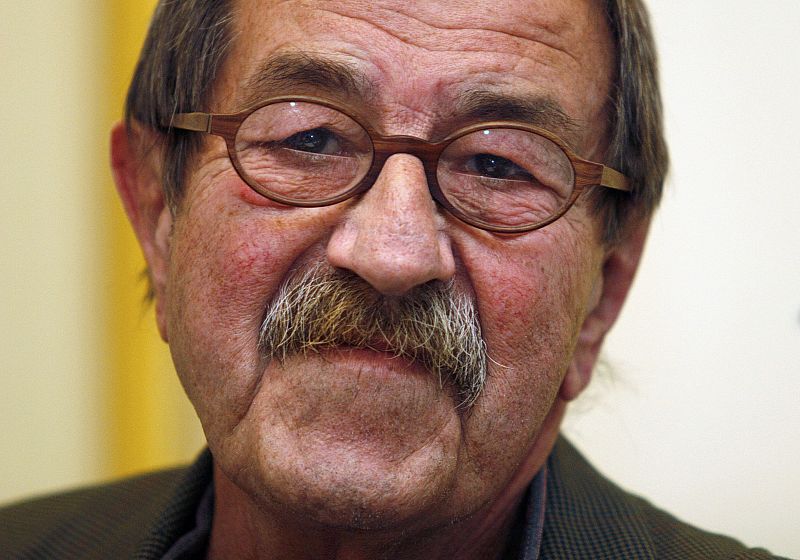 Nobel prize-winning German writer Grass attends a news conference to promote his latest book in Madrid