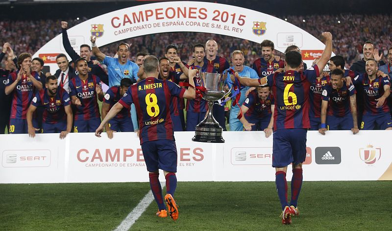Dos leyendas culés, Iniesta y Xavi.